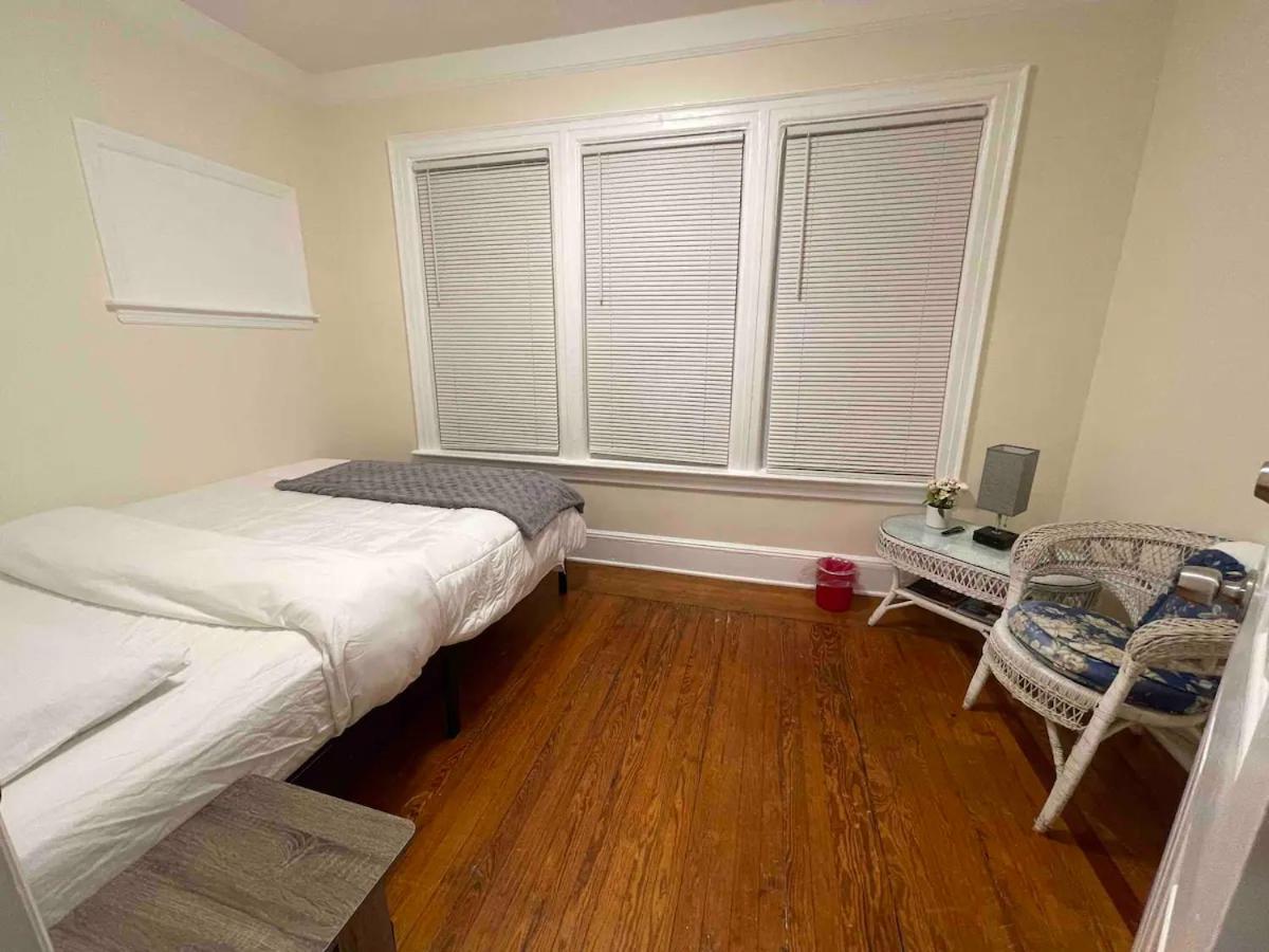 Entire Beautiful 2Br Apartment L. Convenient Location In The Heart Of Queens! New York Exterior photo