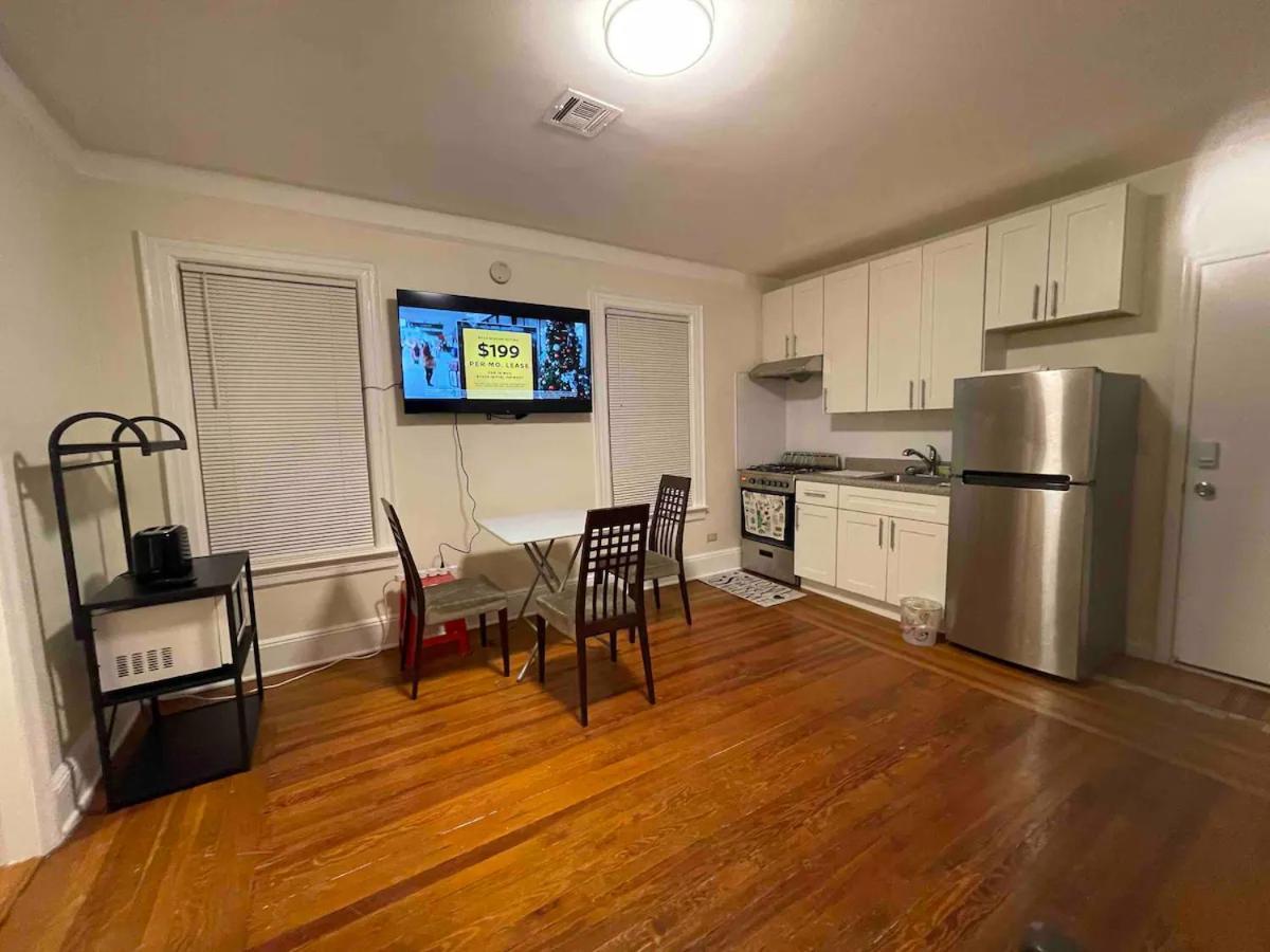 Entire Beautiful 2Br Apartment L. Convenient Location In The Heart Of Queens! New York Exterior photo